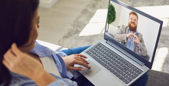 Zengin Bayanlarla Tanışma ve Arkadaşlık Siteleri